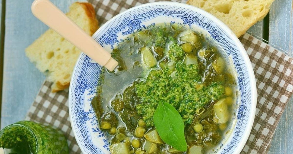 Courgette, Pea and Pesto Soup | Groobarb's Wild Farm