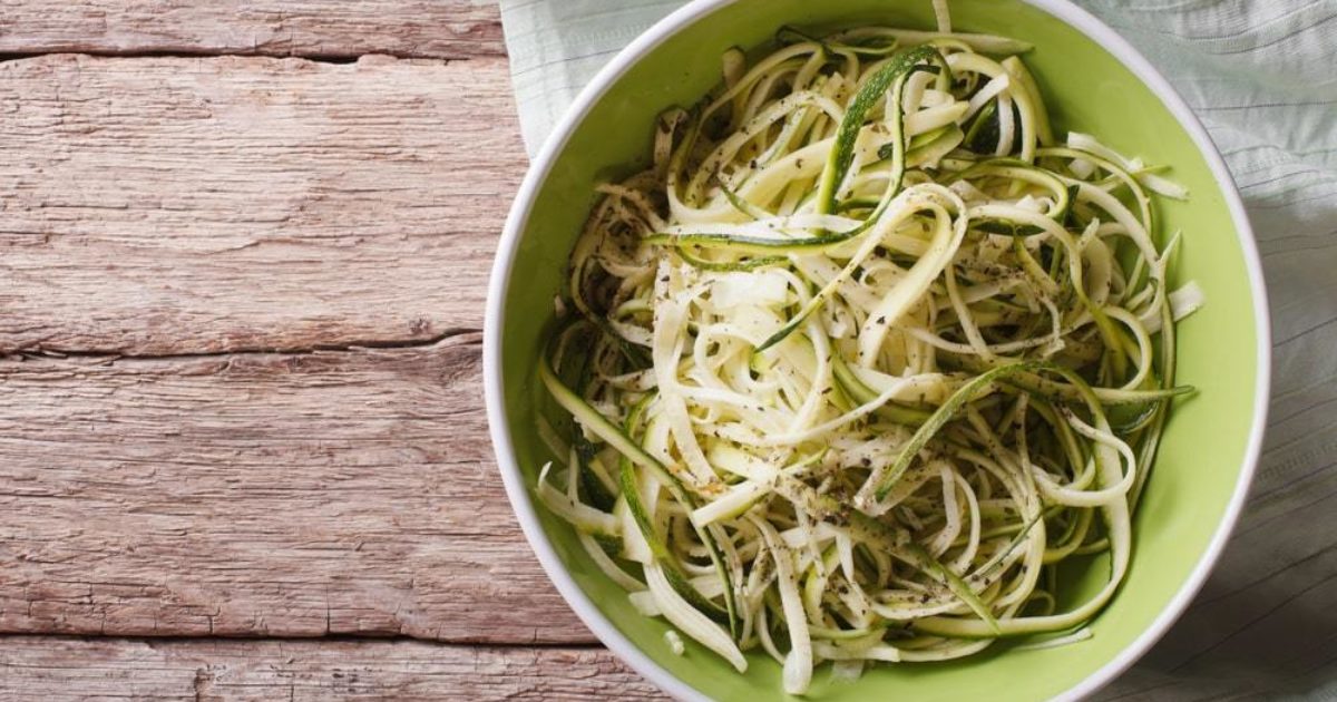 Simple Garlic Courgetti | Groobarb's Wild Farm