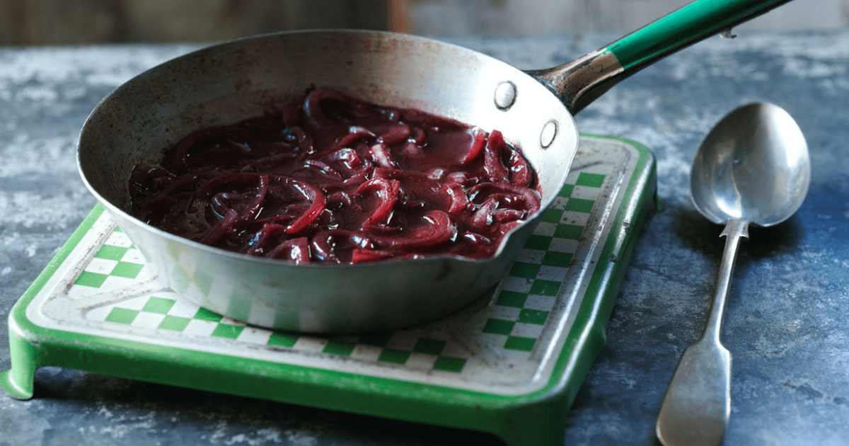 Red Onion Gravy | Groobarb's Wild Farm