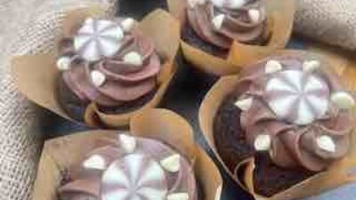 Chocolate and Plum Love Buns 4 pack jpg