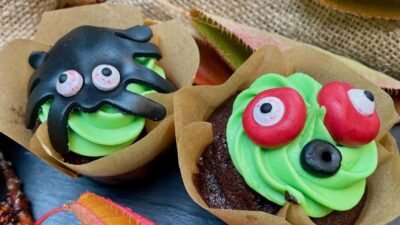 Halloween Love Buns 2