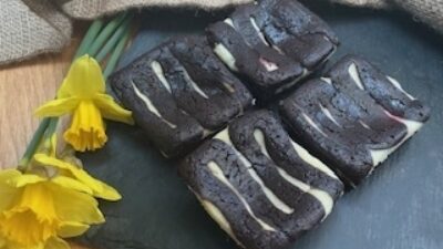 Raspberry Cheesecake Brownies 4 pack