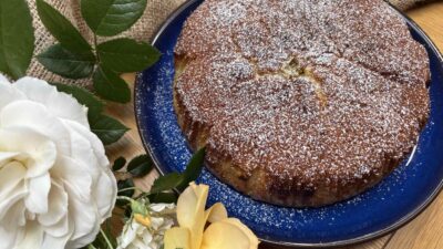 Rhubarb and Custard Cake copy