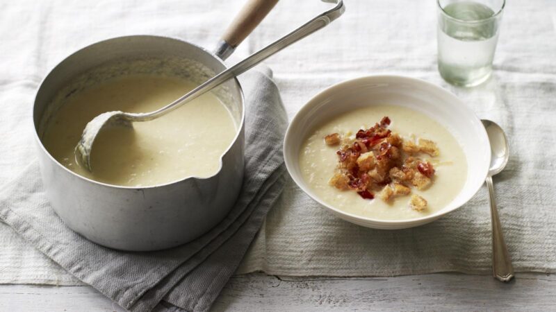 Cream of celeriac soup 59784 16x9